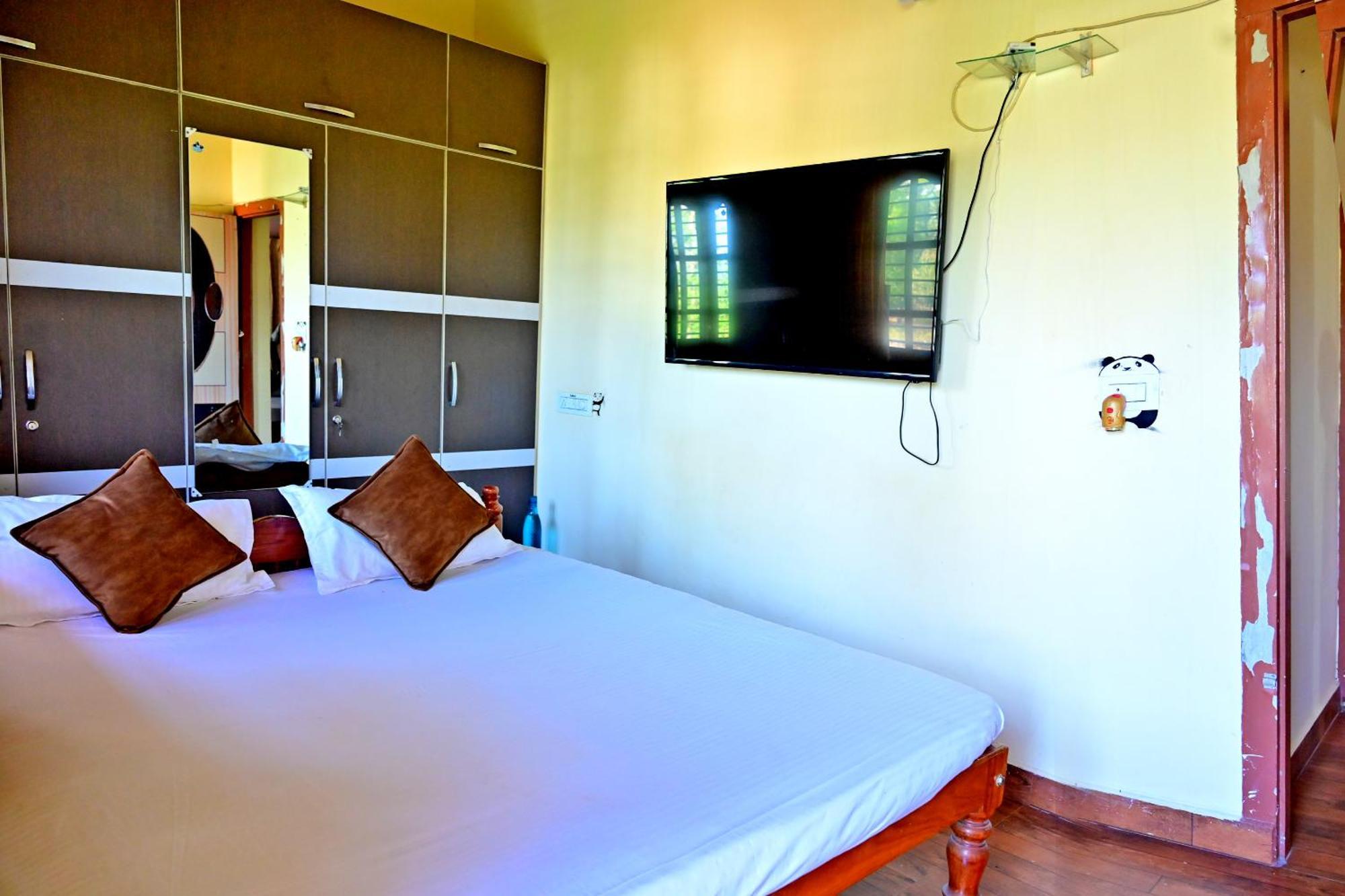 Hulihara Homestay - Full Villa, Coffee Estate & Balcony View Sakleshpur Eksteriør billede